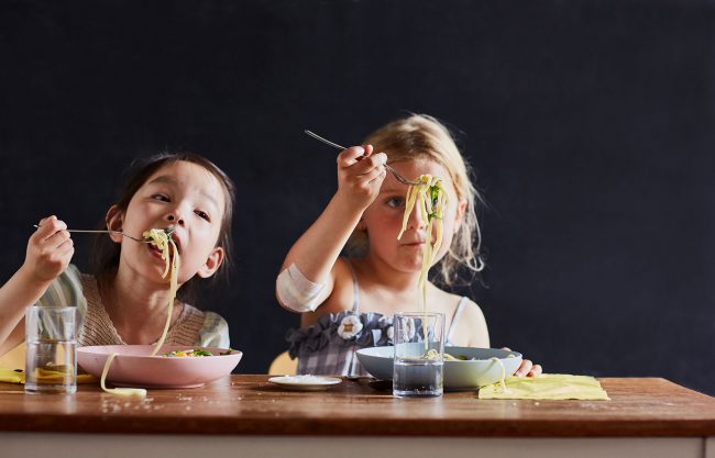 YMRZ_Kids_Aufmacher_SchnellaufdenTisch_01